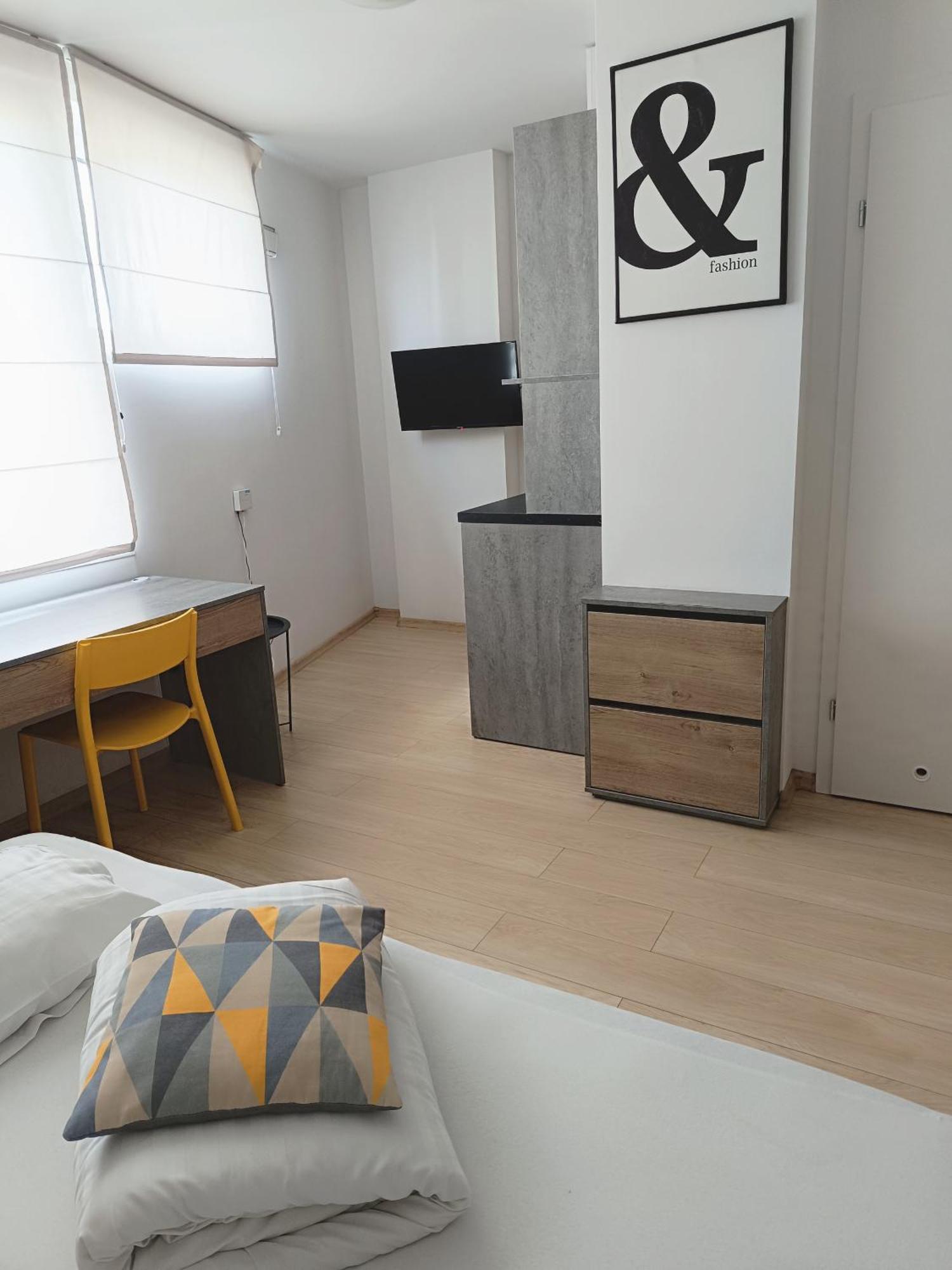 Starter 24 Wroclaw Apartment ภายนอก รูปภาพ